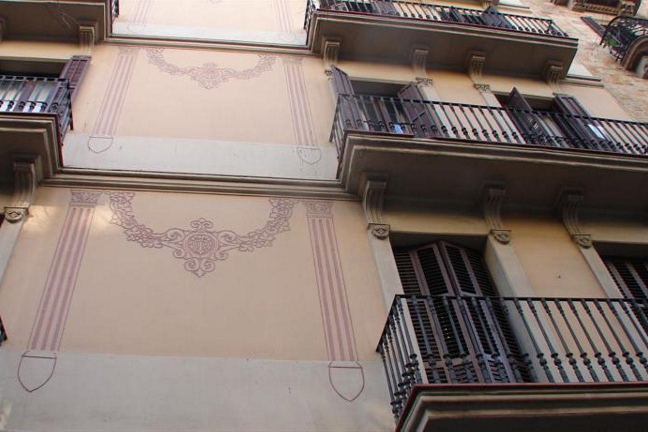 Break Bcn - Hostal & Coffeebar Barcelona Exterior photo